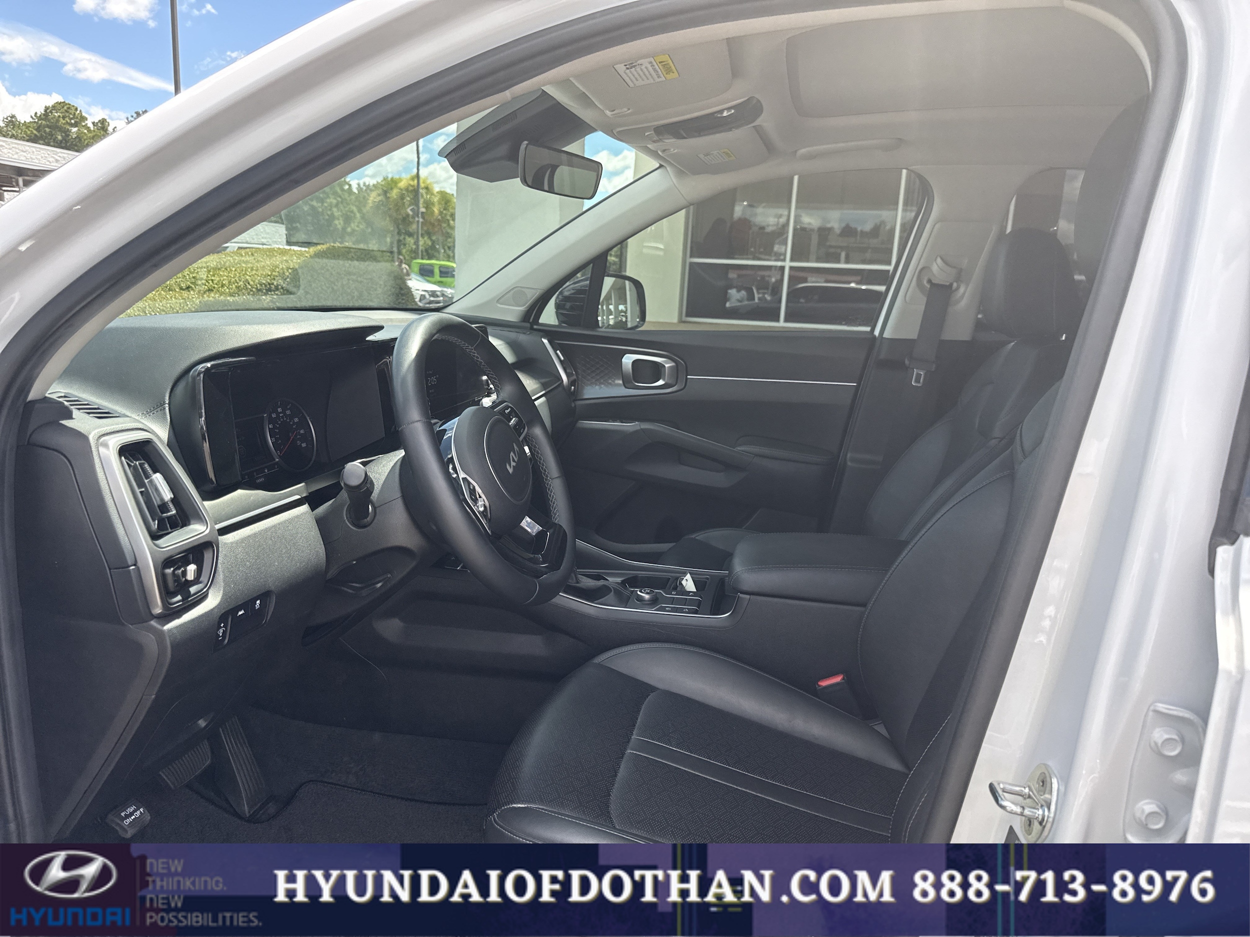 2023 Kia Sorento S - Photo 10