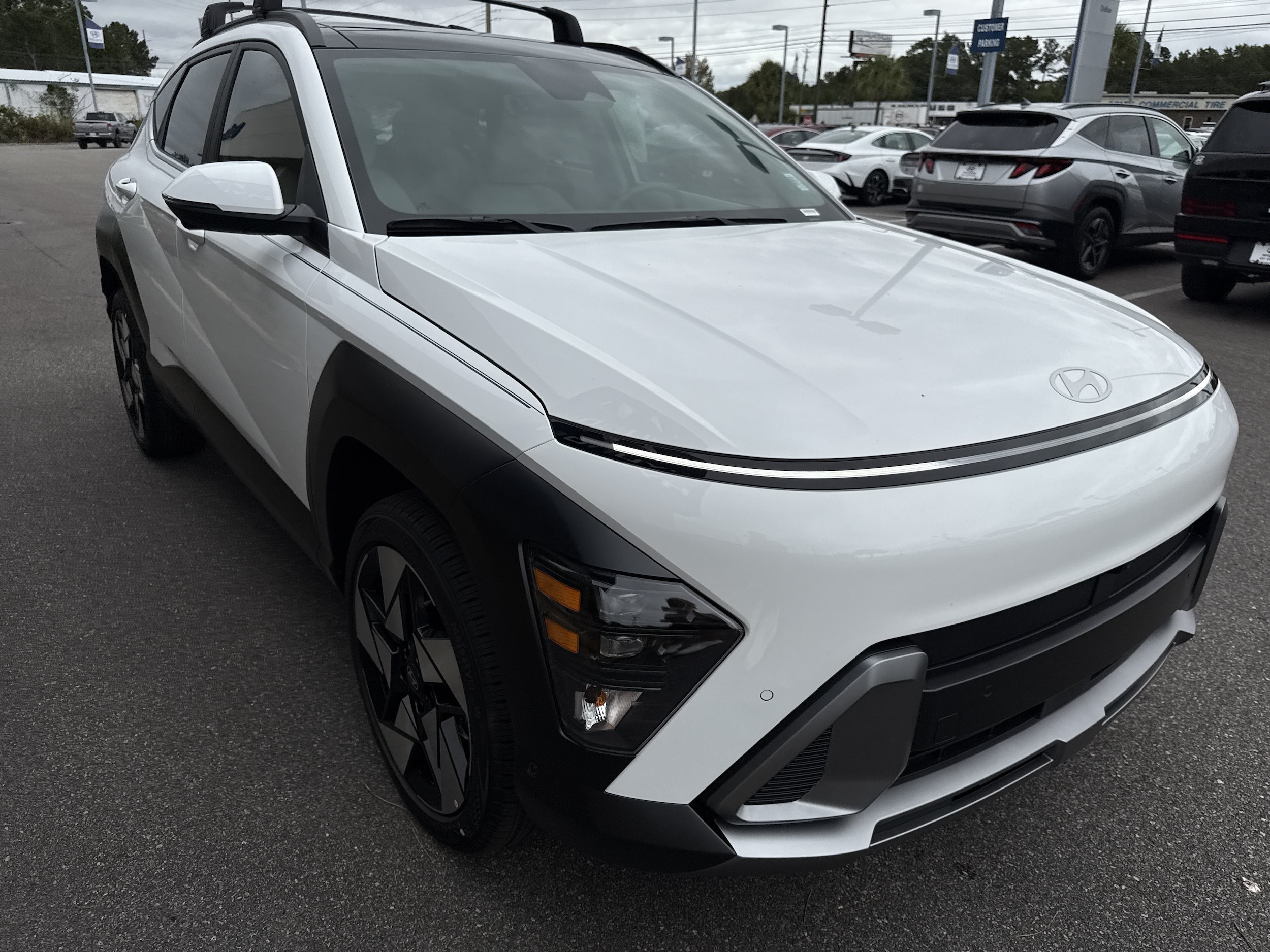 2026 Hyundai Kona Limited - Photo 6