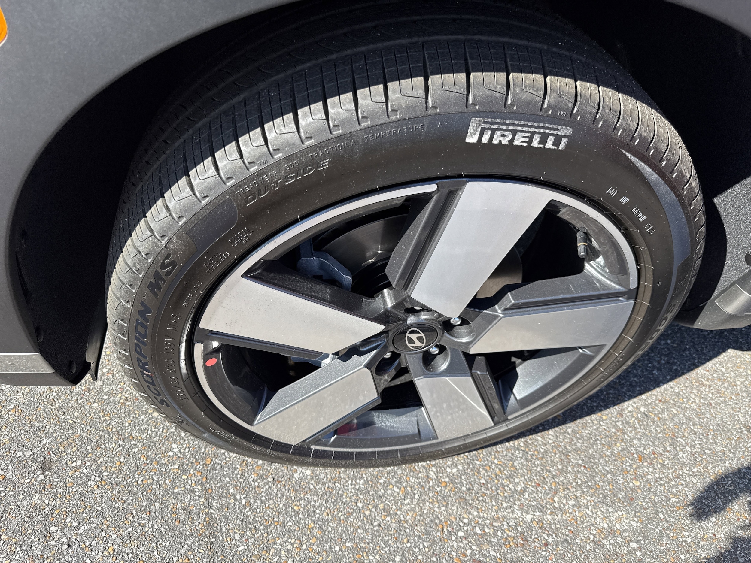 2026 Hyundai Santa Fe Limited - Photo 20