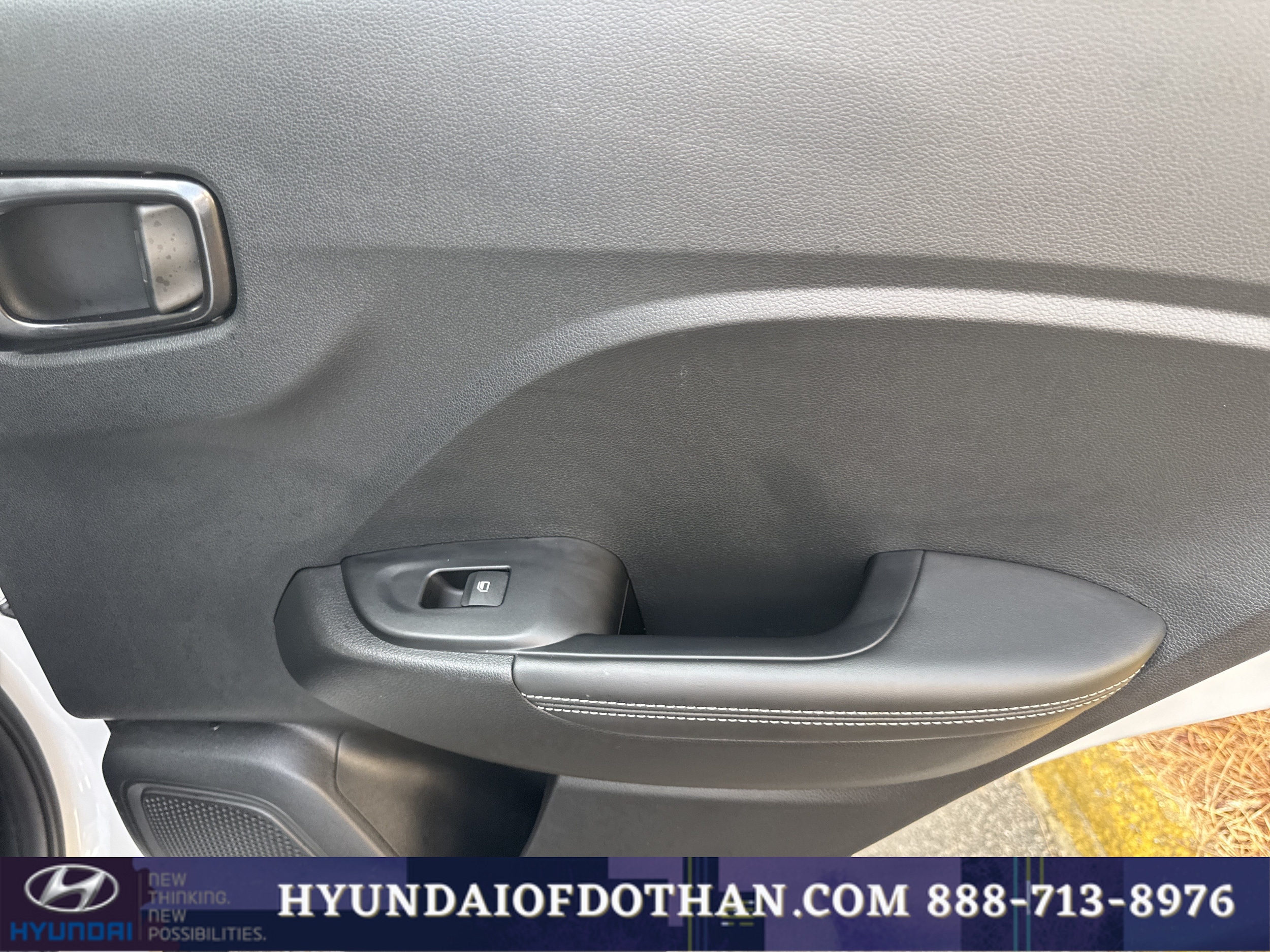 2022 Hyundai Venue Limited - Photo 15