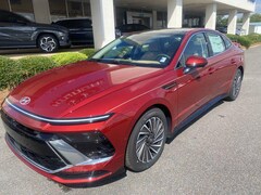2025 Hyundai Sonata Hybrid Limited Sedan