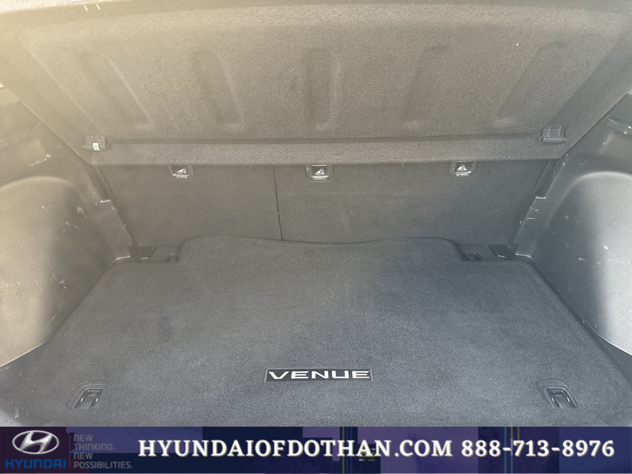 2022 Hyundai Venue Limited - Photo 14