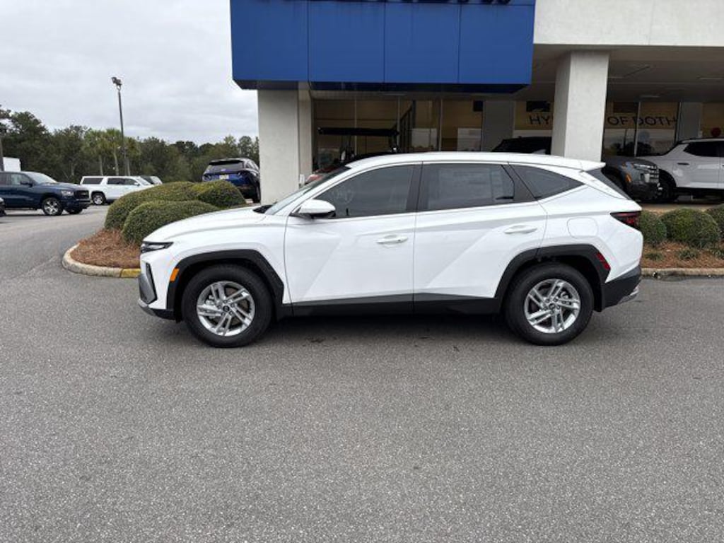 New 2026 Hyundai Tucson SE FWD SUV