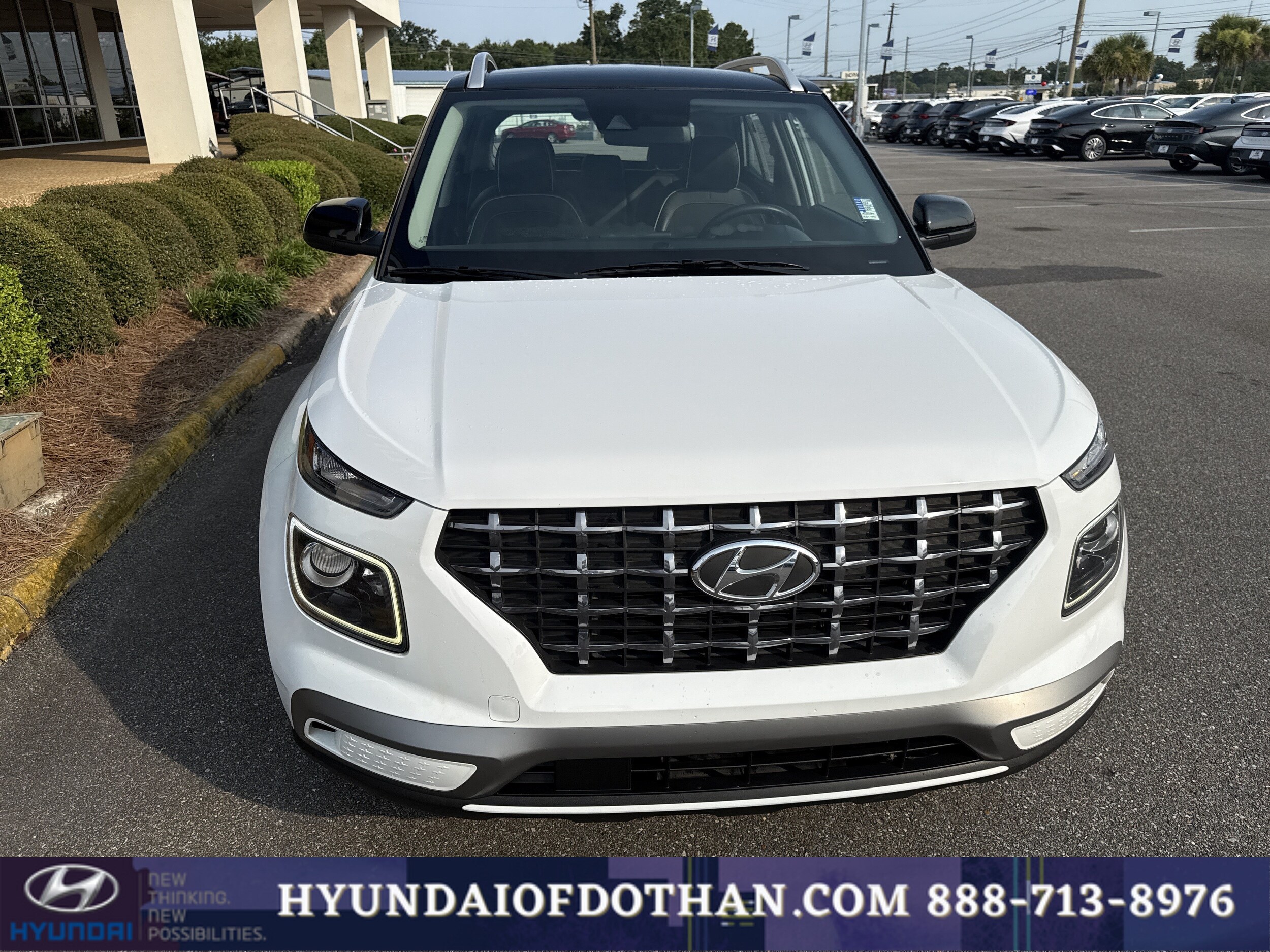 2022 Hyundai Venue Limited - Photo 7