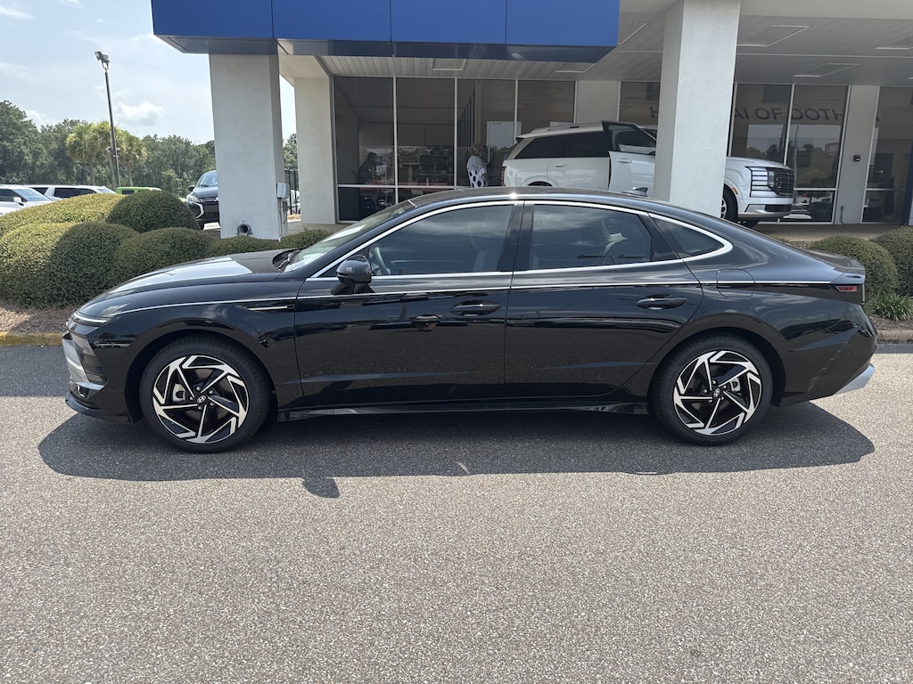 New 2026 Hyundai Sonata SEL Sport Sedan