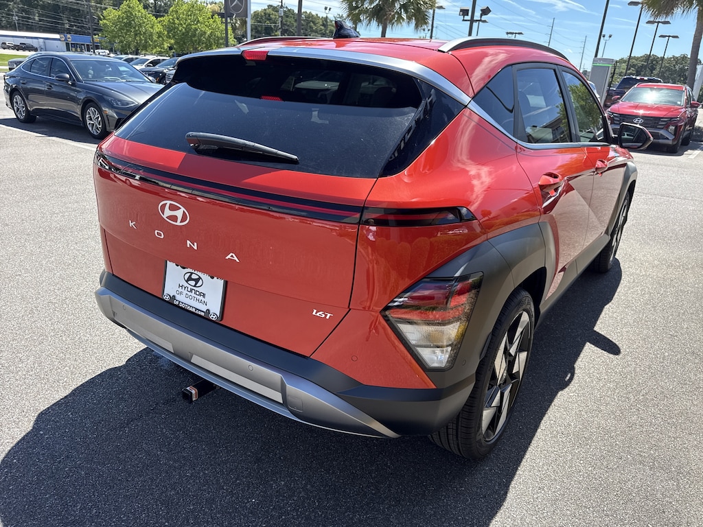 New 2026 Hyundai Kona Limited FWD SUV