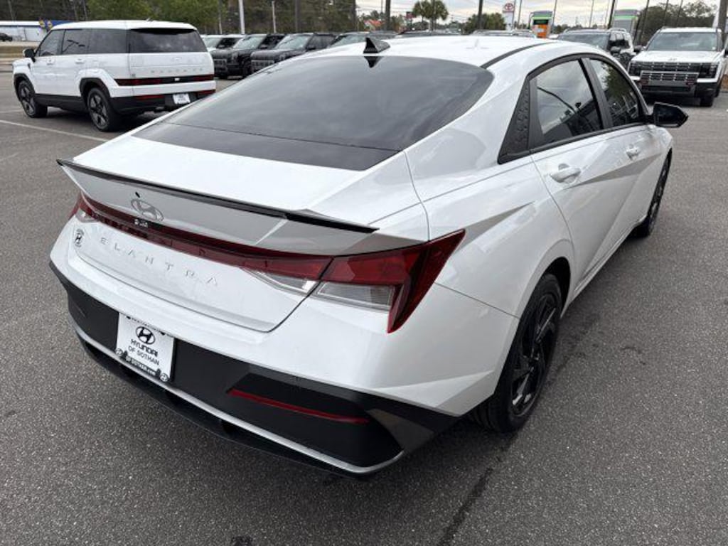 New 2026 Hyundai Elantra SEL Sport Sedan