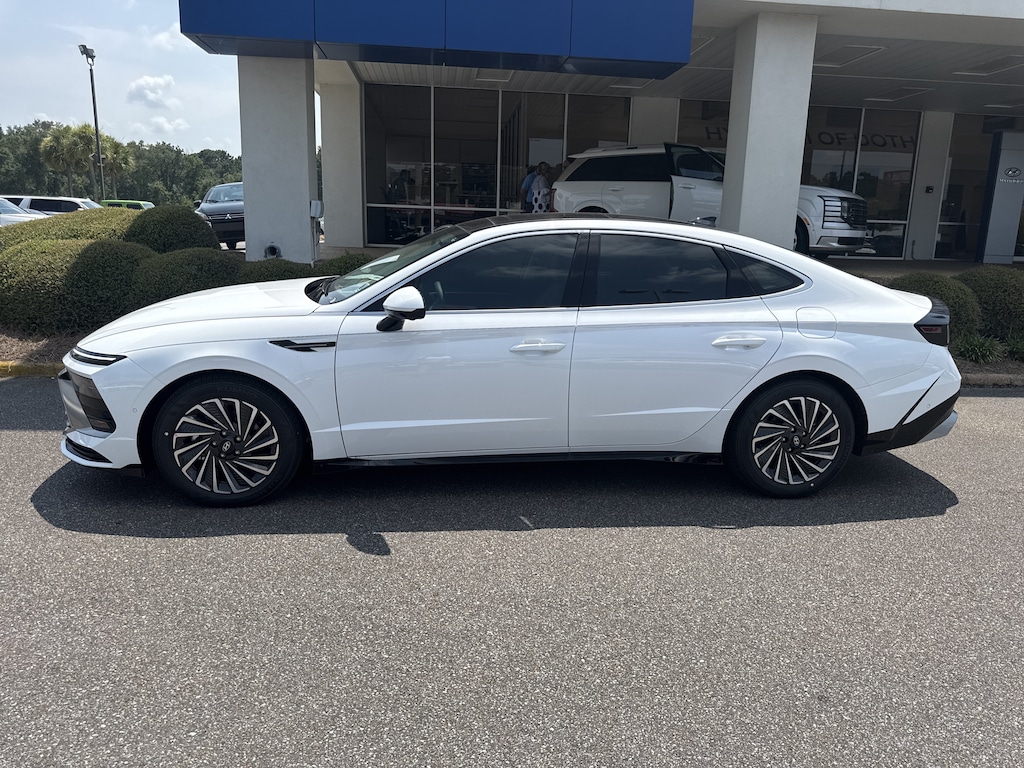 New 2026 Hyundai Sonata Hybrid Limited Sedan