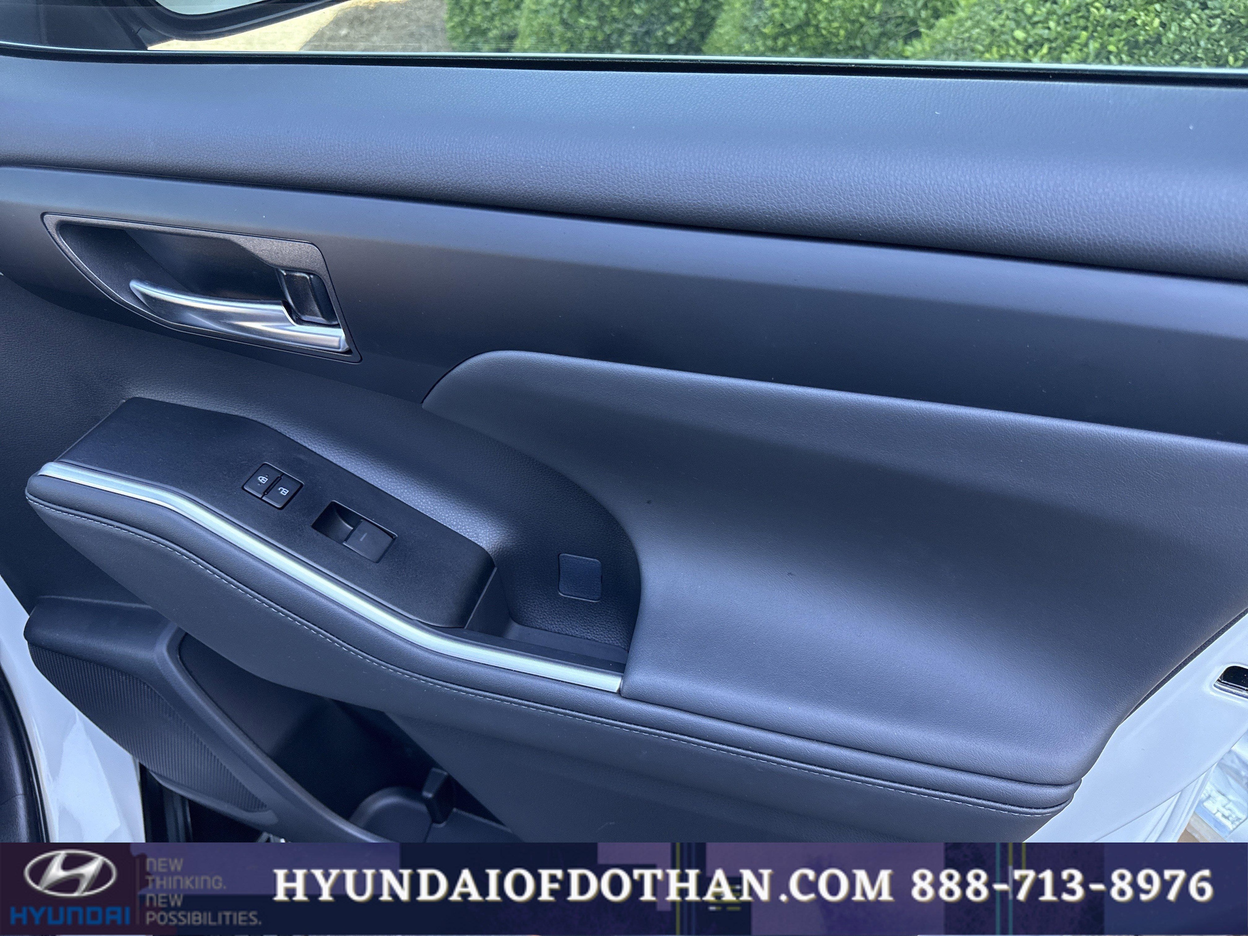 2026 Toyota Highlander XLE - Photo 17