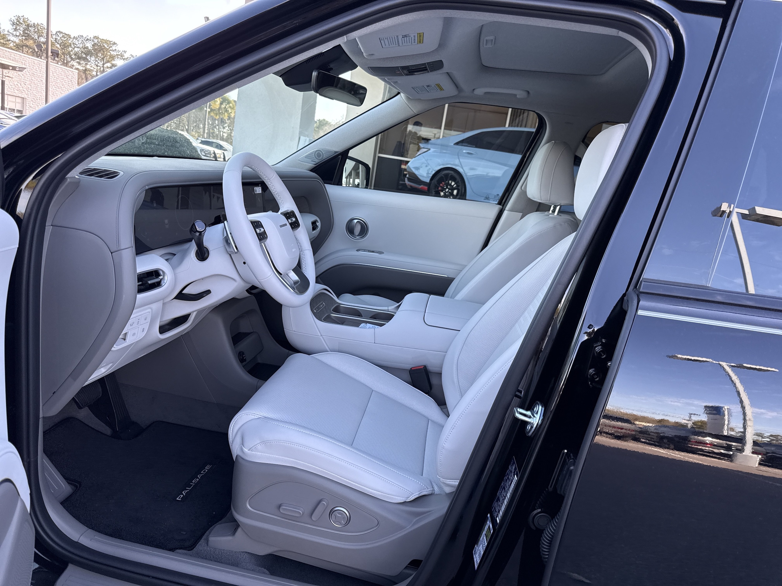 2026 Hyundai Palisade Limited - Photo 11