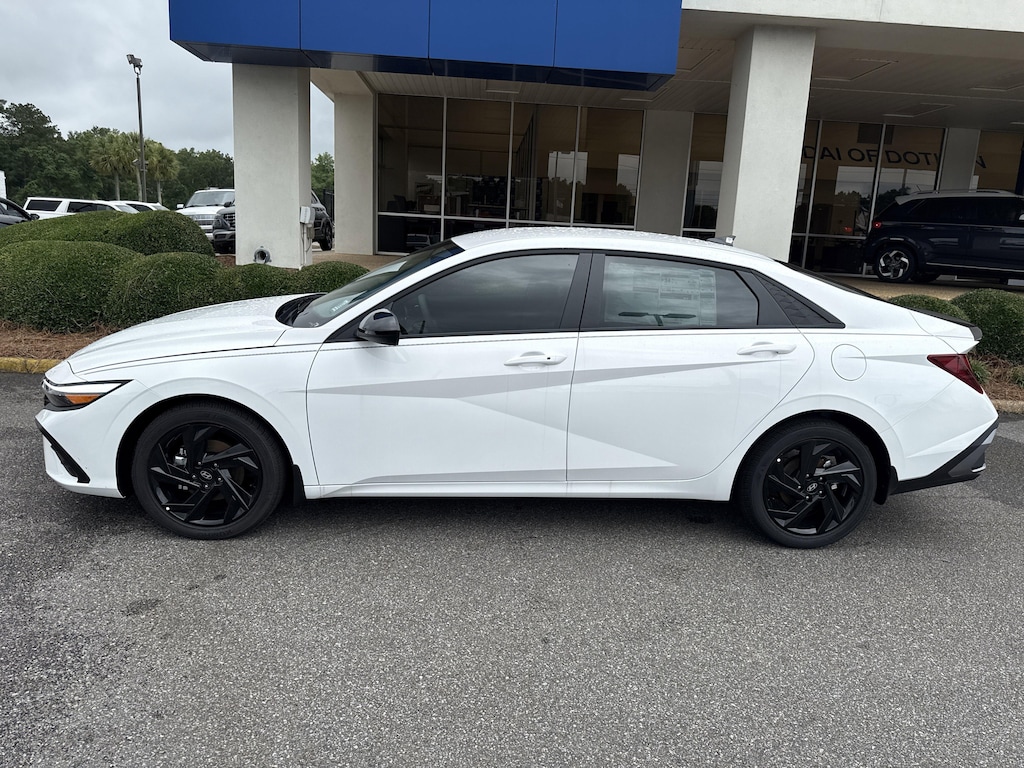New 2026 Hyundai Elantra SEL Sport Sedan
