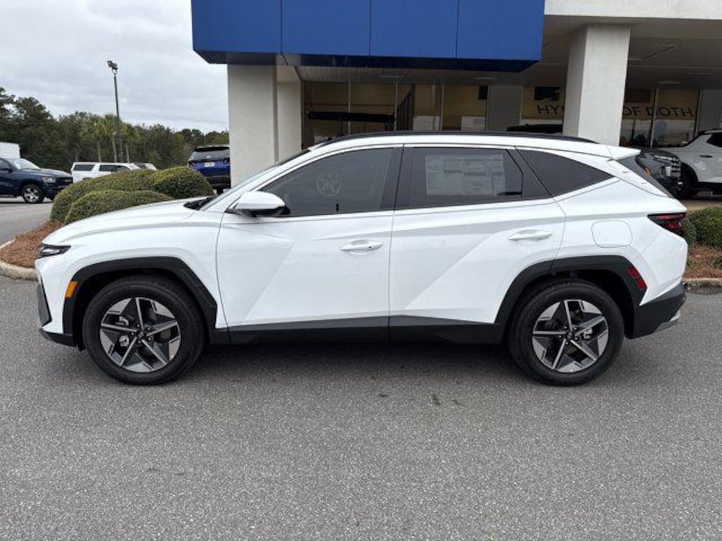 New 2026 Hyundai Tucson SEL FWD SUV