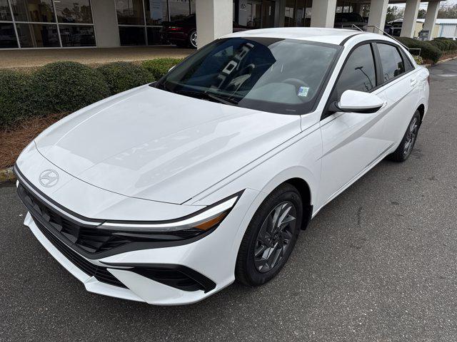 2026 Hyundai Elantra Blue's photo