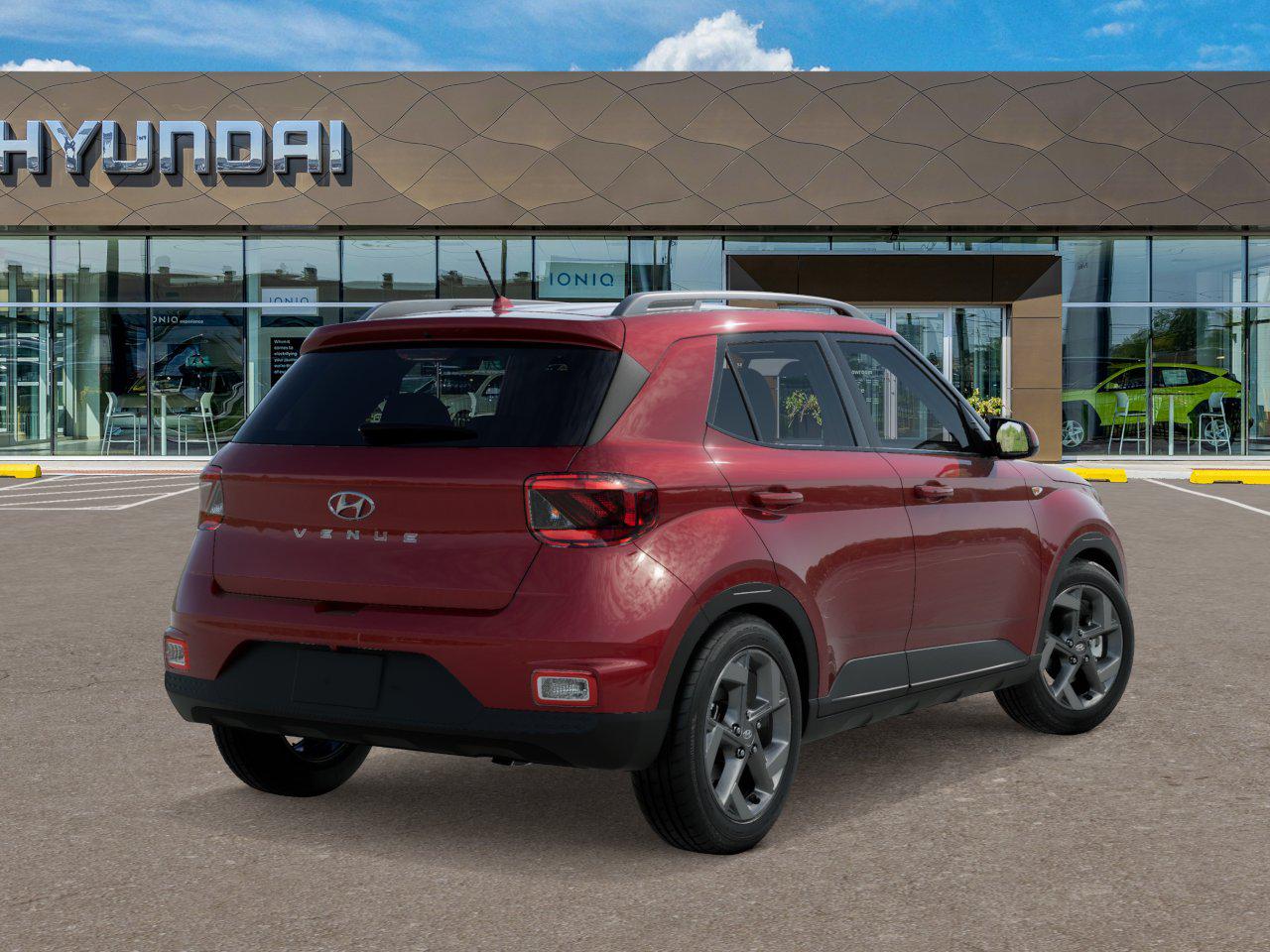 2025 Hyundai Venue SEL photo 4