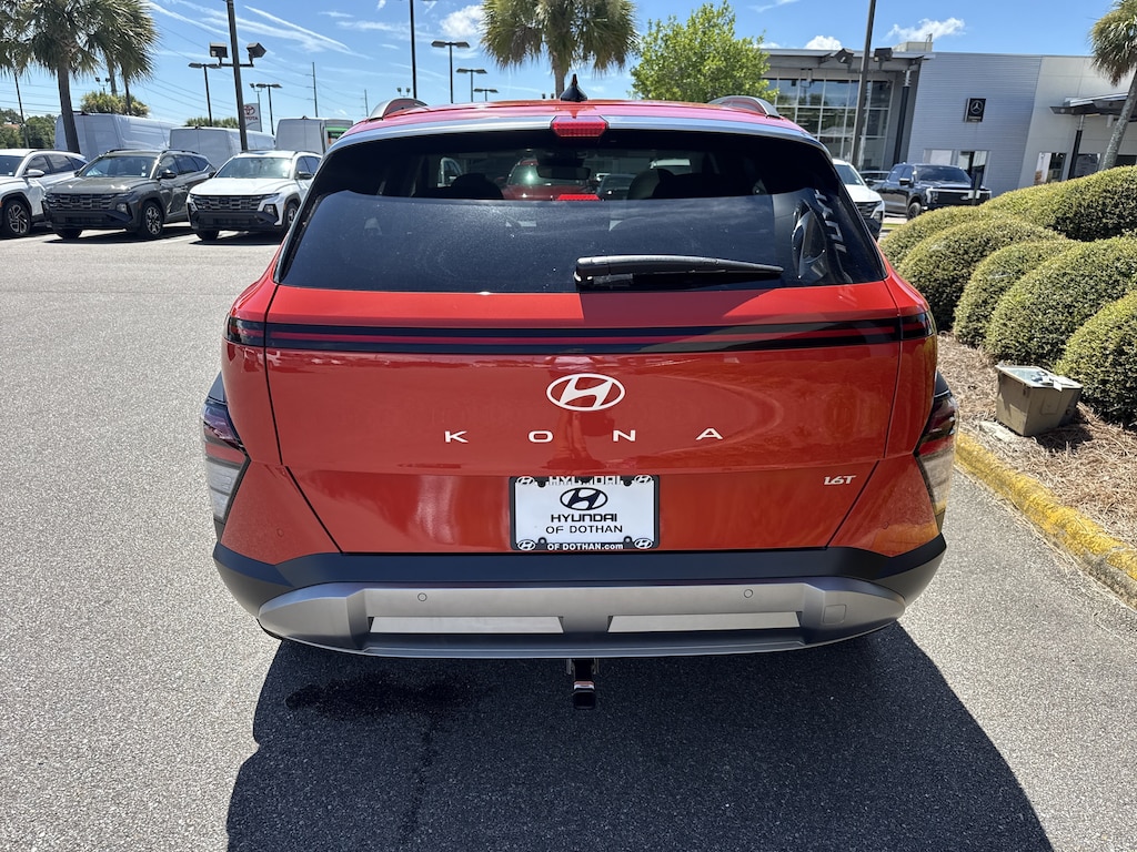 New 2026 Hyundai Kona Limited FWD SUV