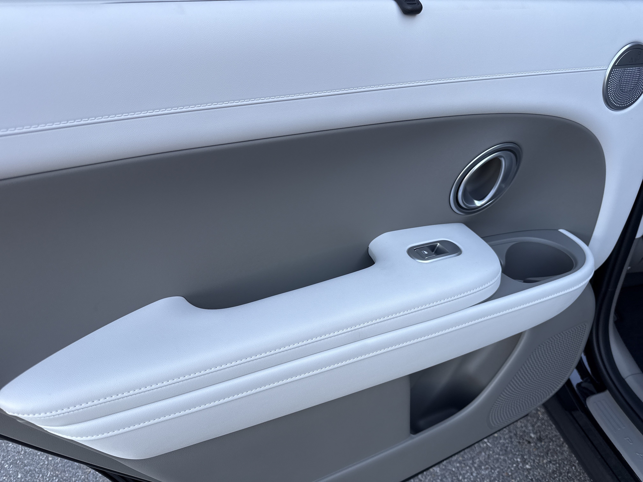 2026 Hyundai Palisade Limited - Photo 12