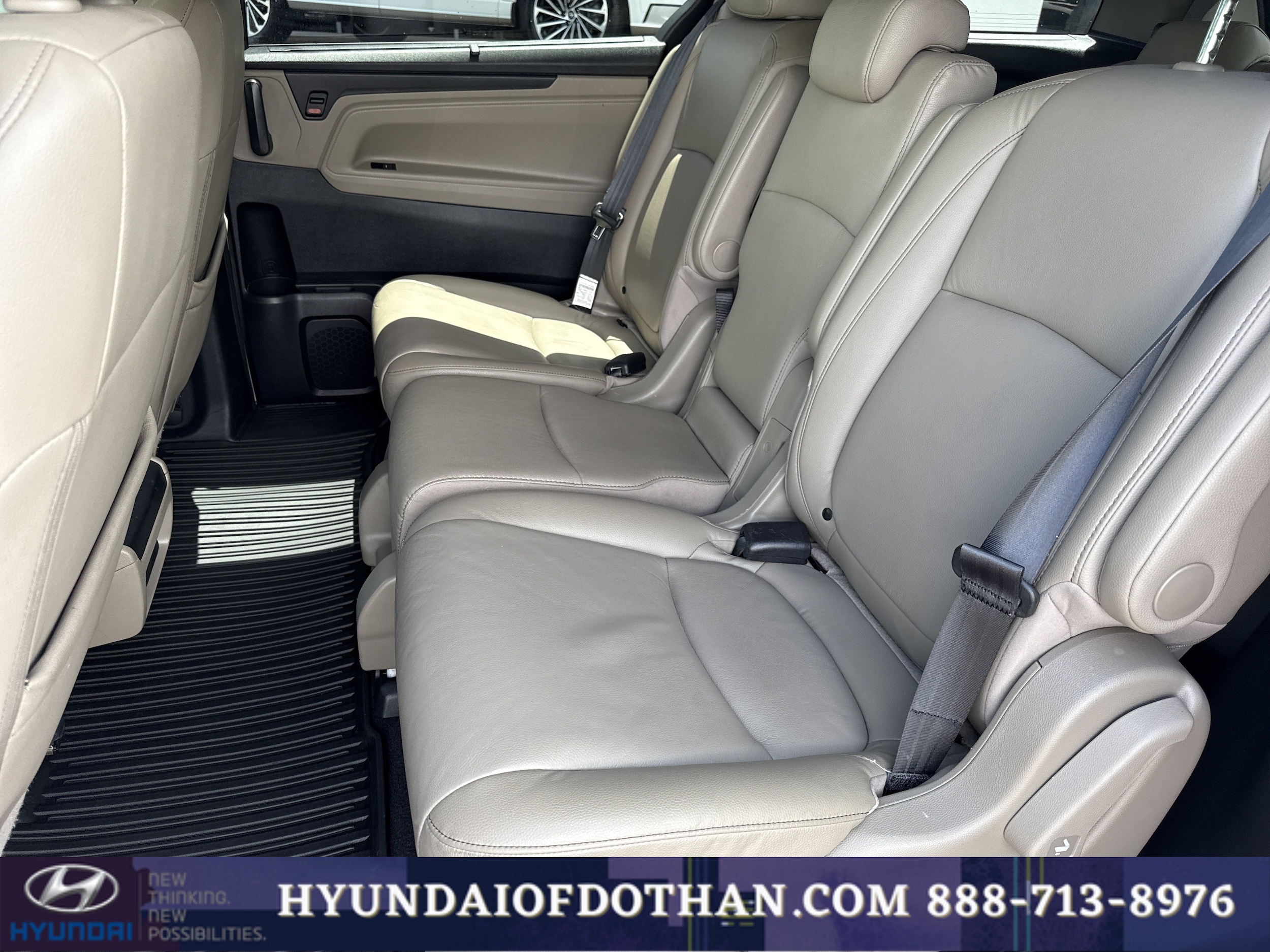 2021 Honda Odyssey EX-L - Photo 11