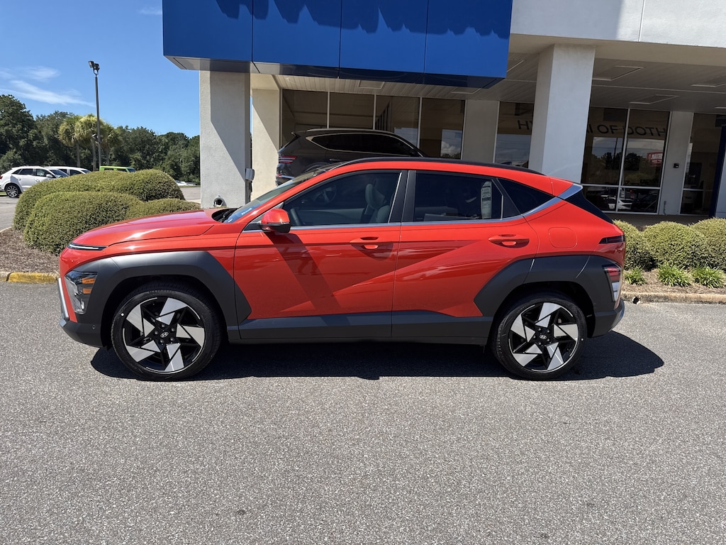 New 2026 Hyundai Kona Limited FWD SUV