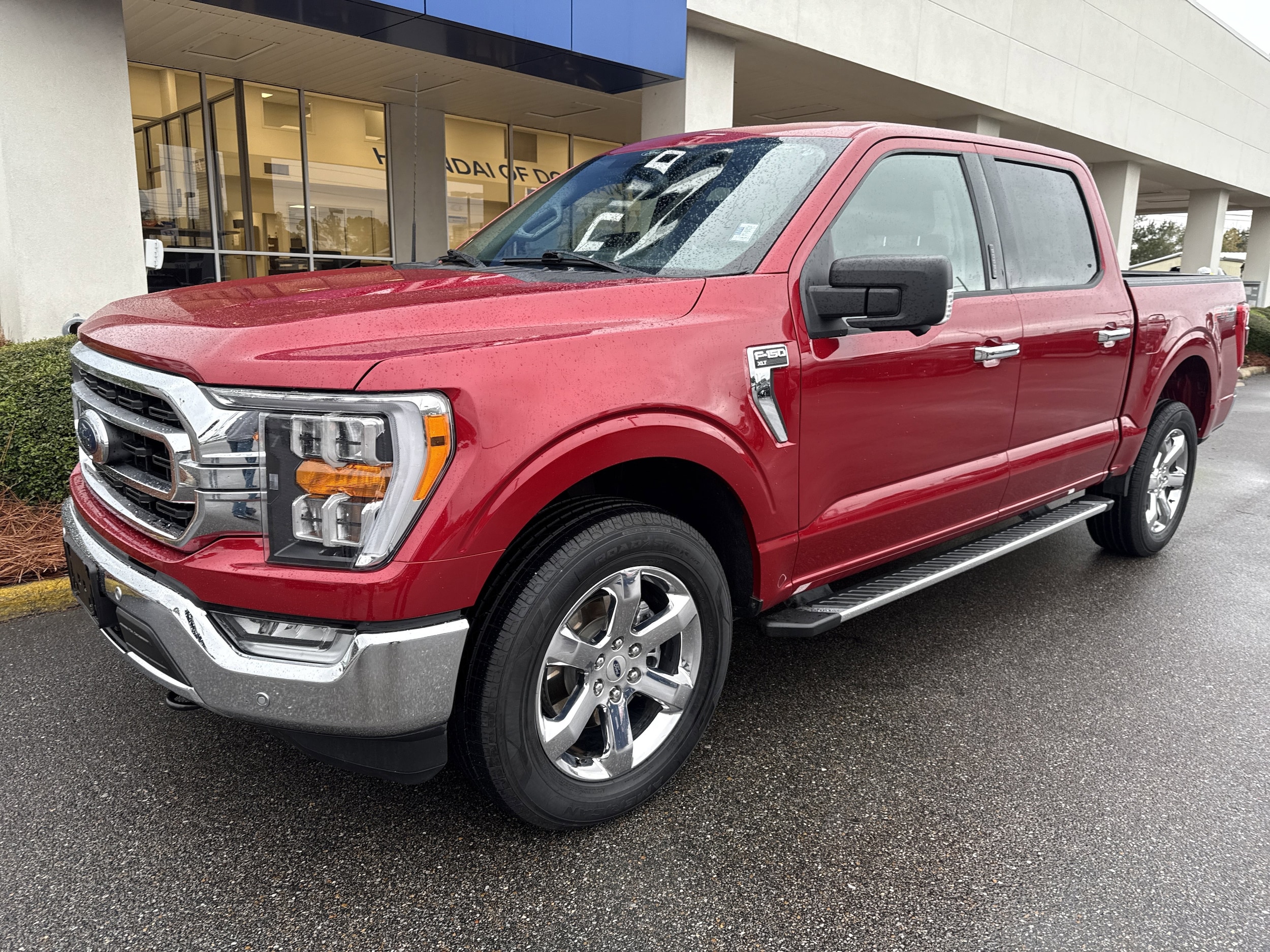2022 Ford F-150 XLT's photo