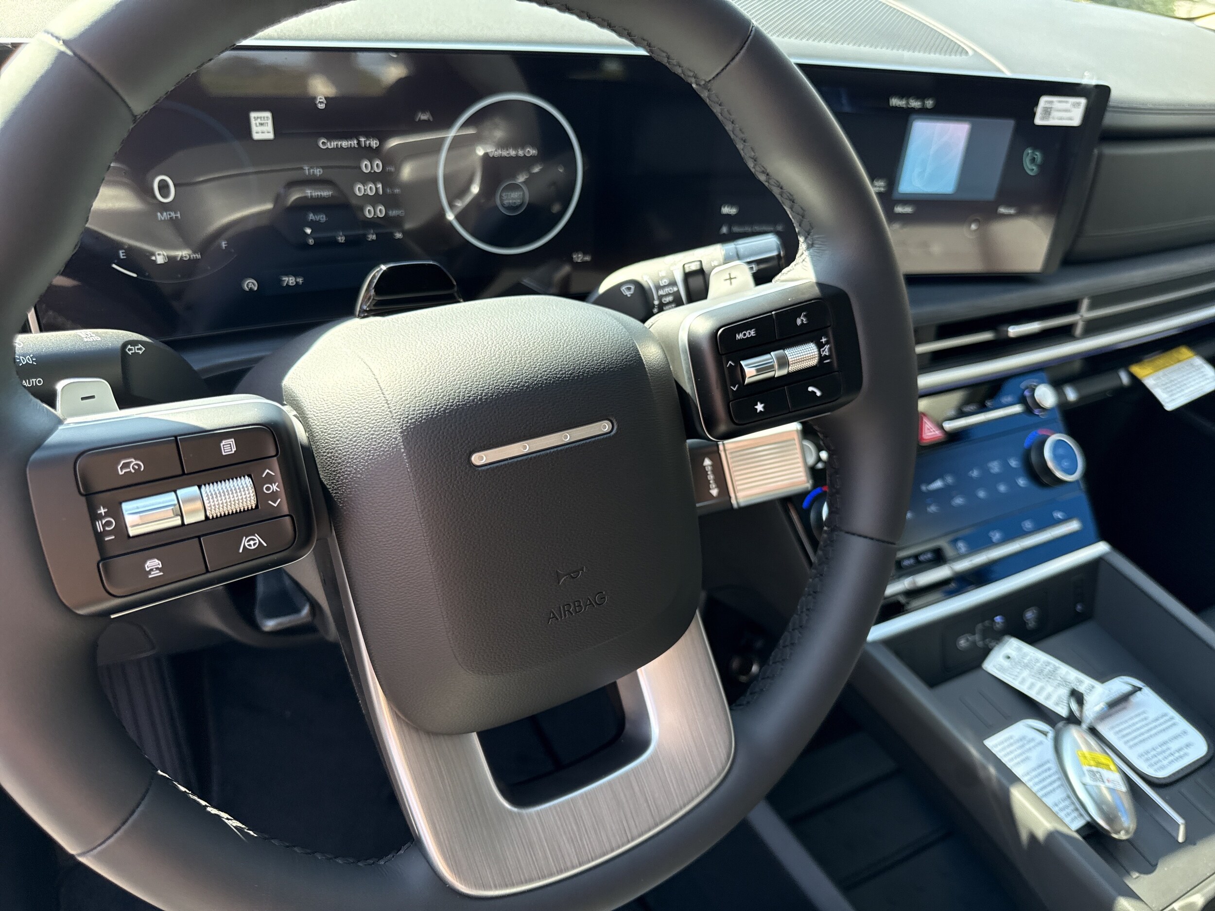 2026 Hyundai Santa Fe Limited - Photo 8