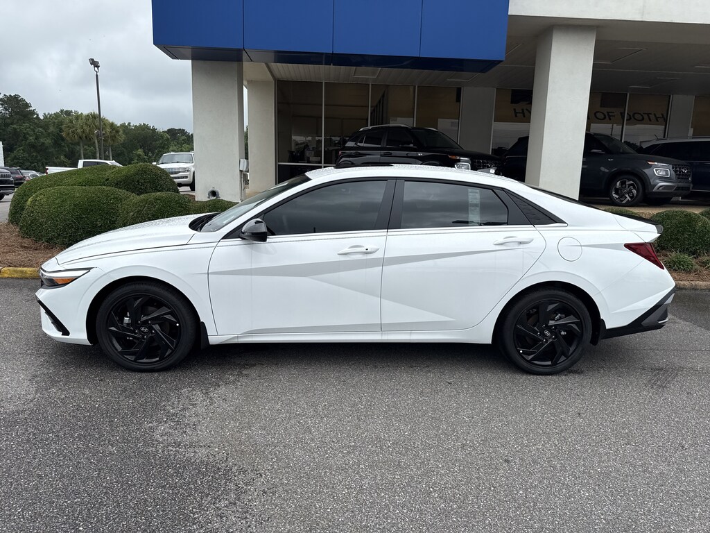 New 2026 Hyundai Elantra SEL Sport Sedan