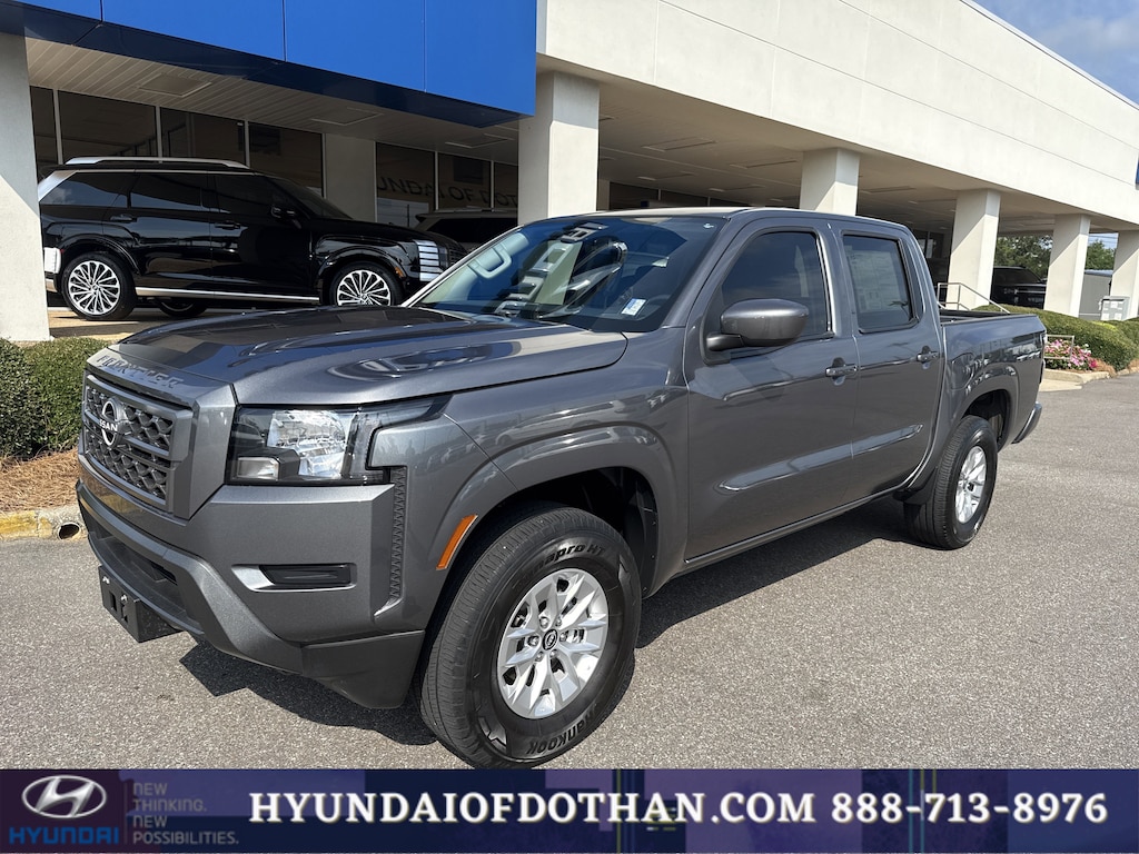 Used 2024 Nissan Frontier SV Truck Crew Cab