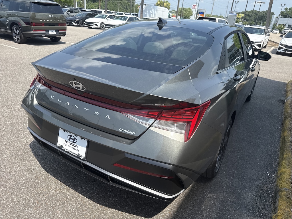 New 2026 Hyundai Elantra Limited Sedan