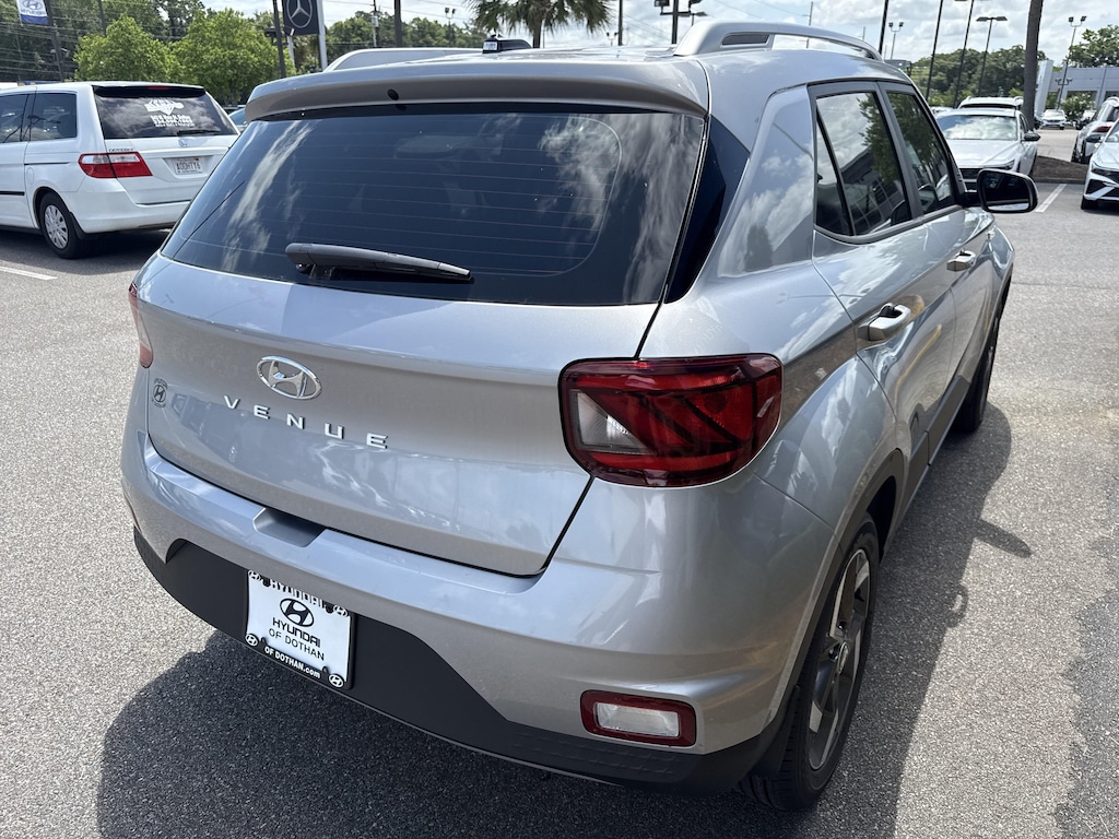 New 2026 Hyundai Venue SEL SUV