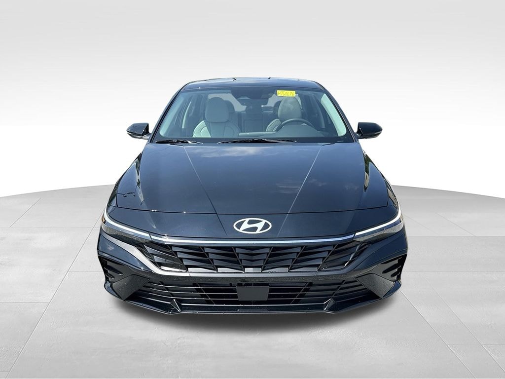 New 2026 Hyundai Elantra Limited Sedan