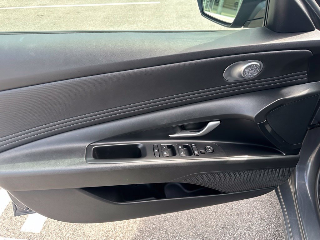 2024 Hyundai Elantra SEL - Photo 11