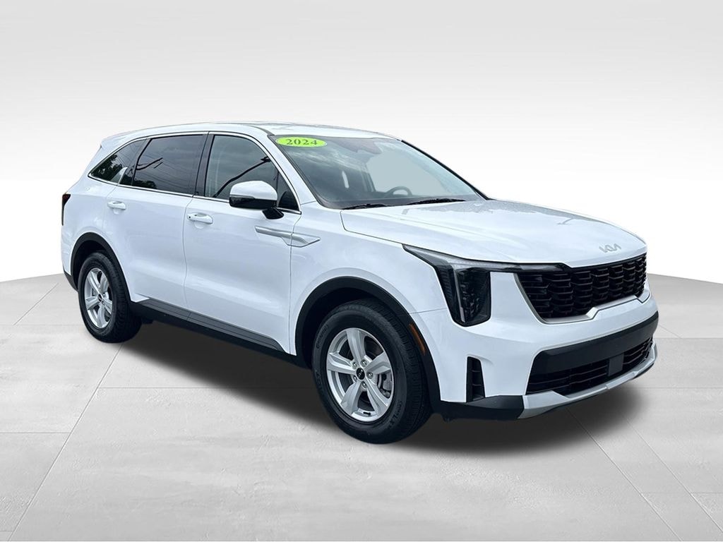 Used 2024 Kia Sorento LX SUV