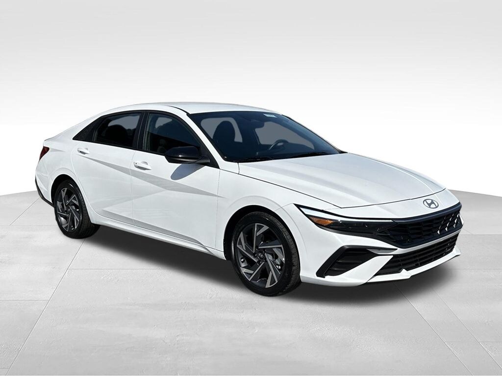 Certified 2025 Hyundai Elantra SEL Sport Sedan