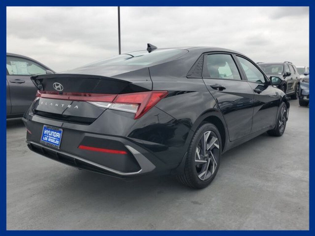 Certified 2025 Hyundai Elantra SEL Sport Sedan