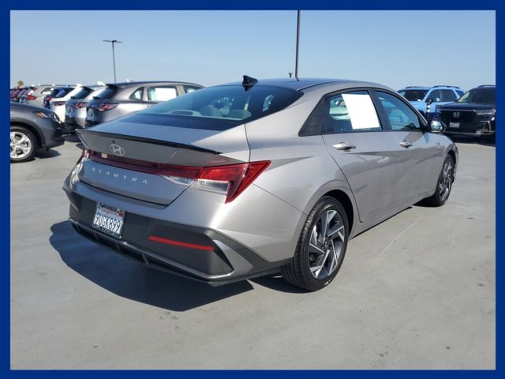 Certified 2025 Hyundai Elantra SEL Sport Sedan