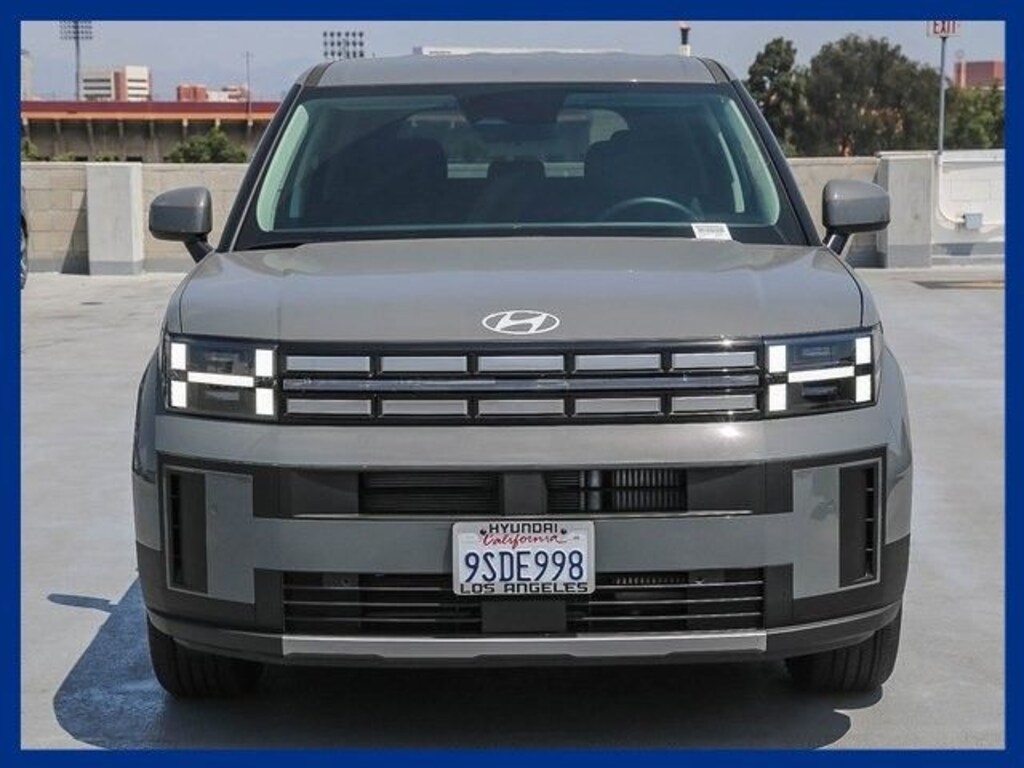 Used 2025 Hyundai Santa Fe SE SUV