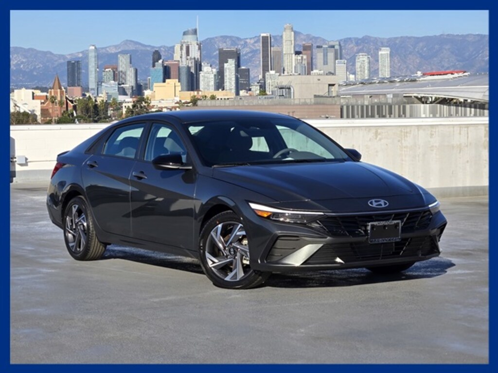 Used 2025 Hyundai Elantra SEL Sport Sedan