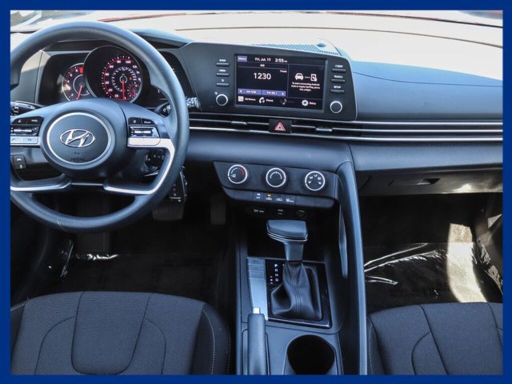 Used 2023 Hyundai Elantra SE Sedan