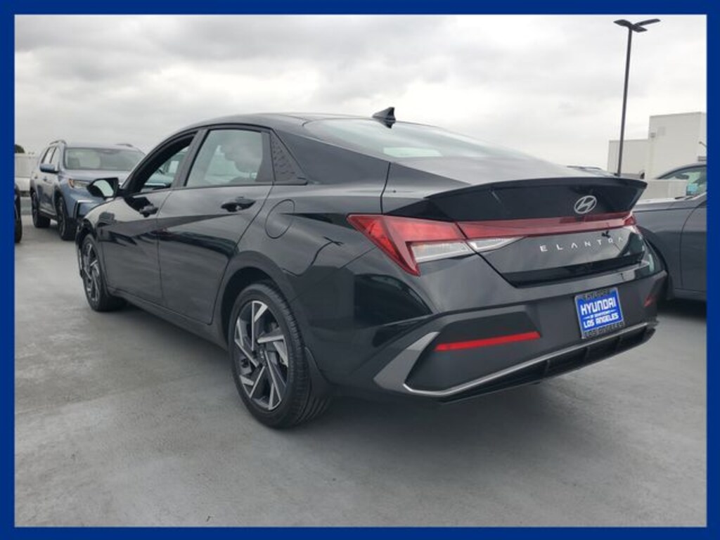 Certified 2025 Hyundai Elantra SEL Sport Sedan