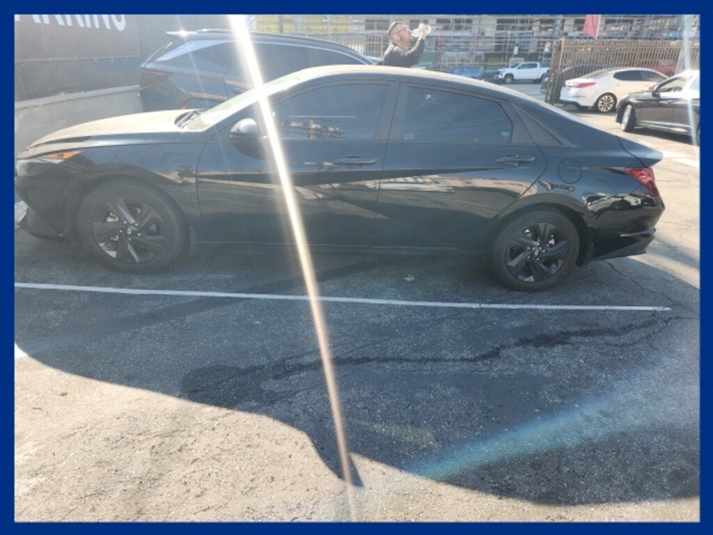 Used 2023 Hyundai Elantra SEL Sedan