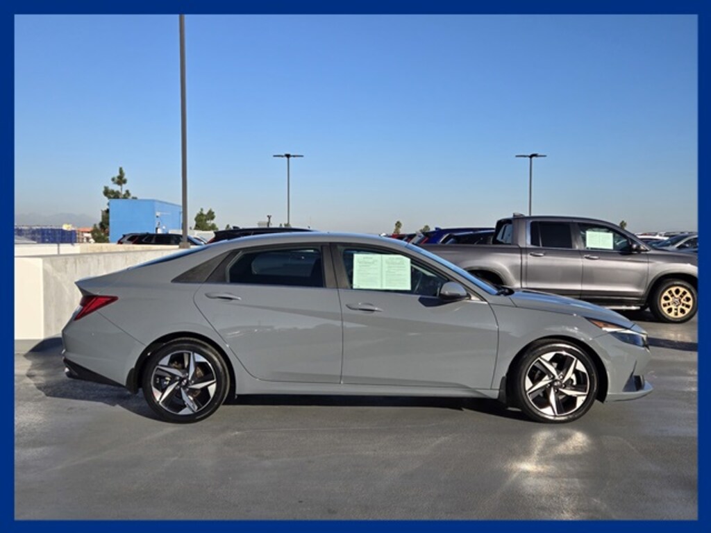 Certified 2022 Hyundai Elantra SEL Sedan