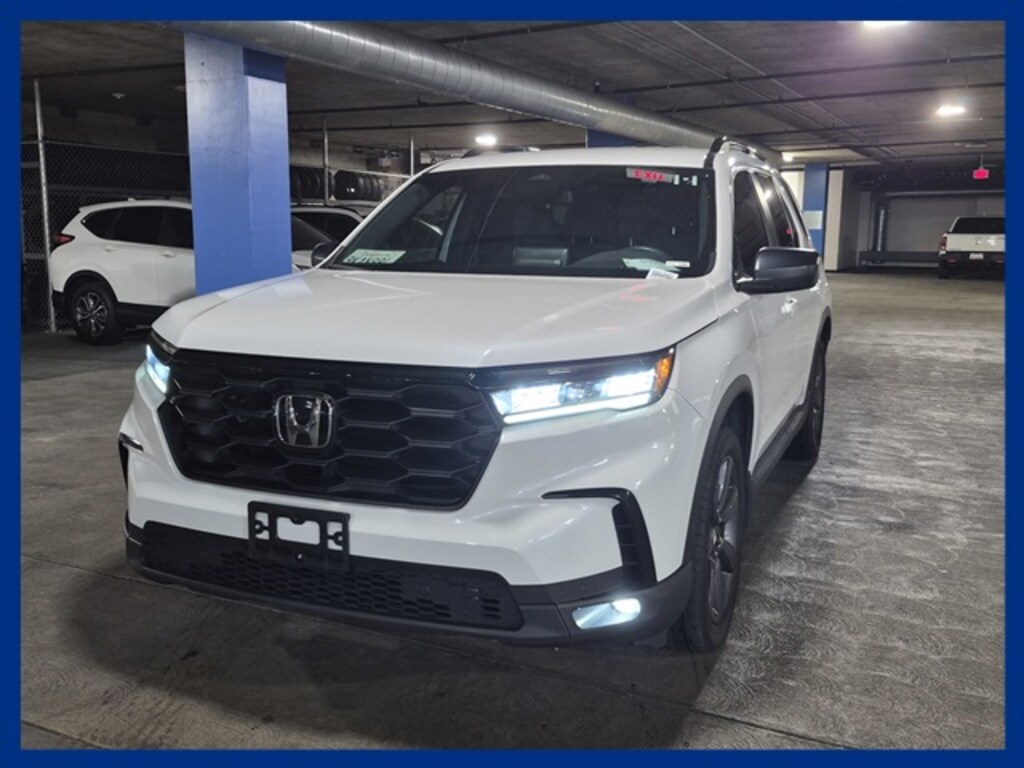 Used 2024 Honda Pilot Sport SUV
