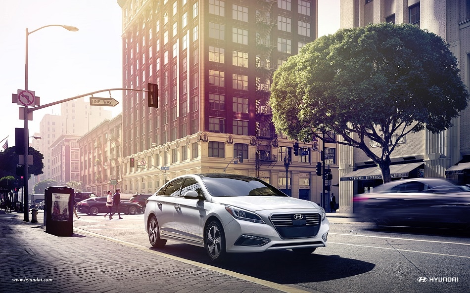 2017 Hyundai Sonata Hybrid in the city