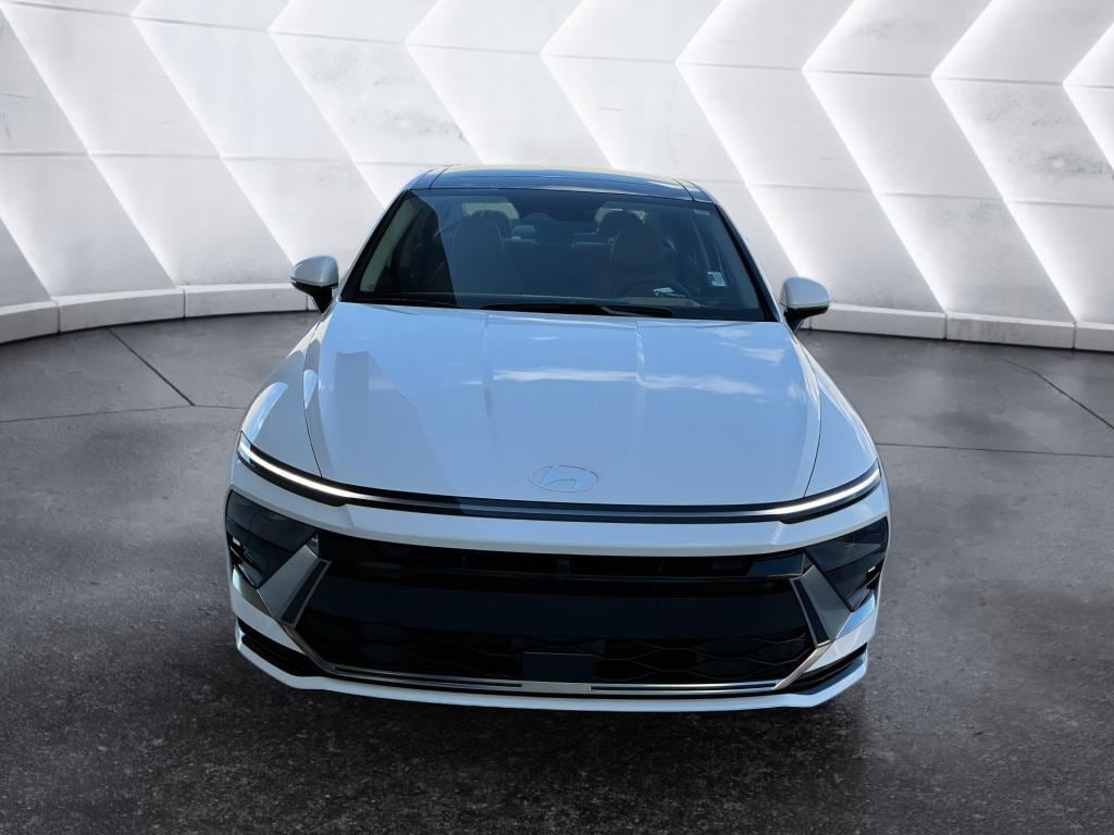 2026 Hyundai Sonata Hybrid Limited's photo