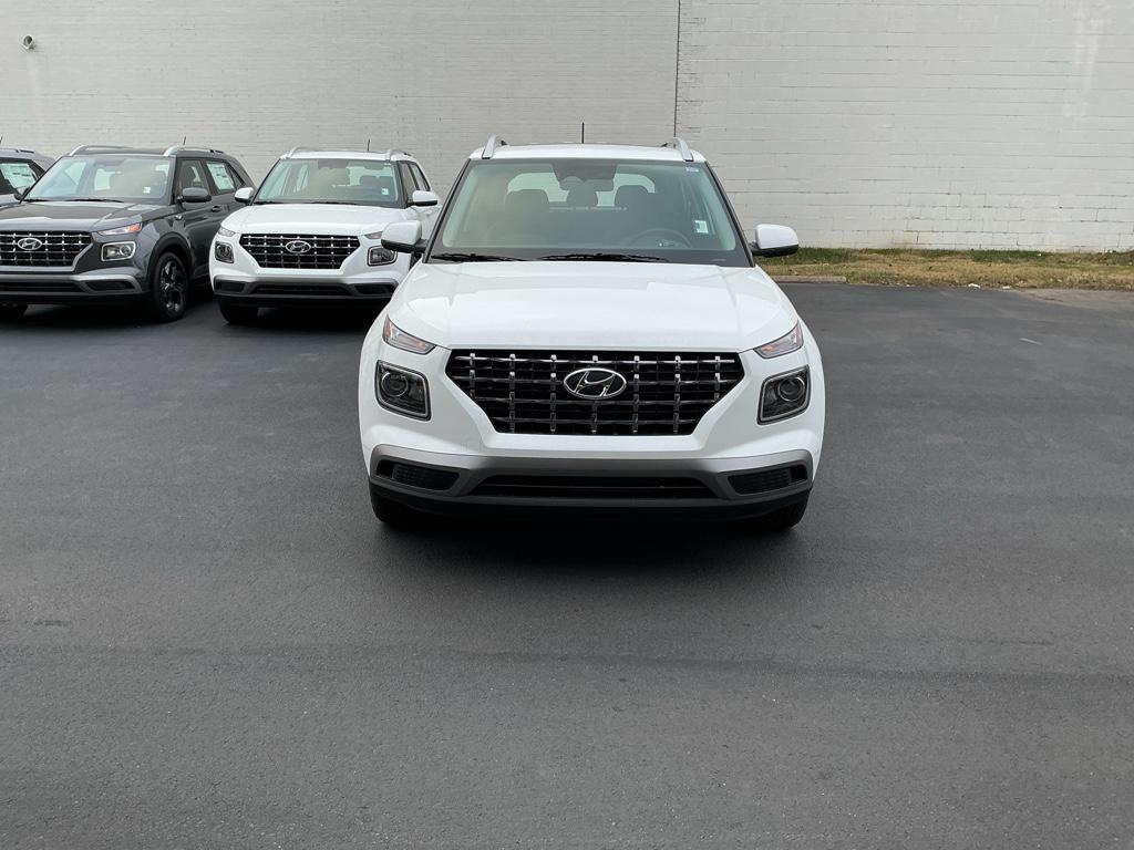 2026 Hyundai Venue SEL's photo