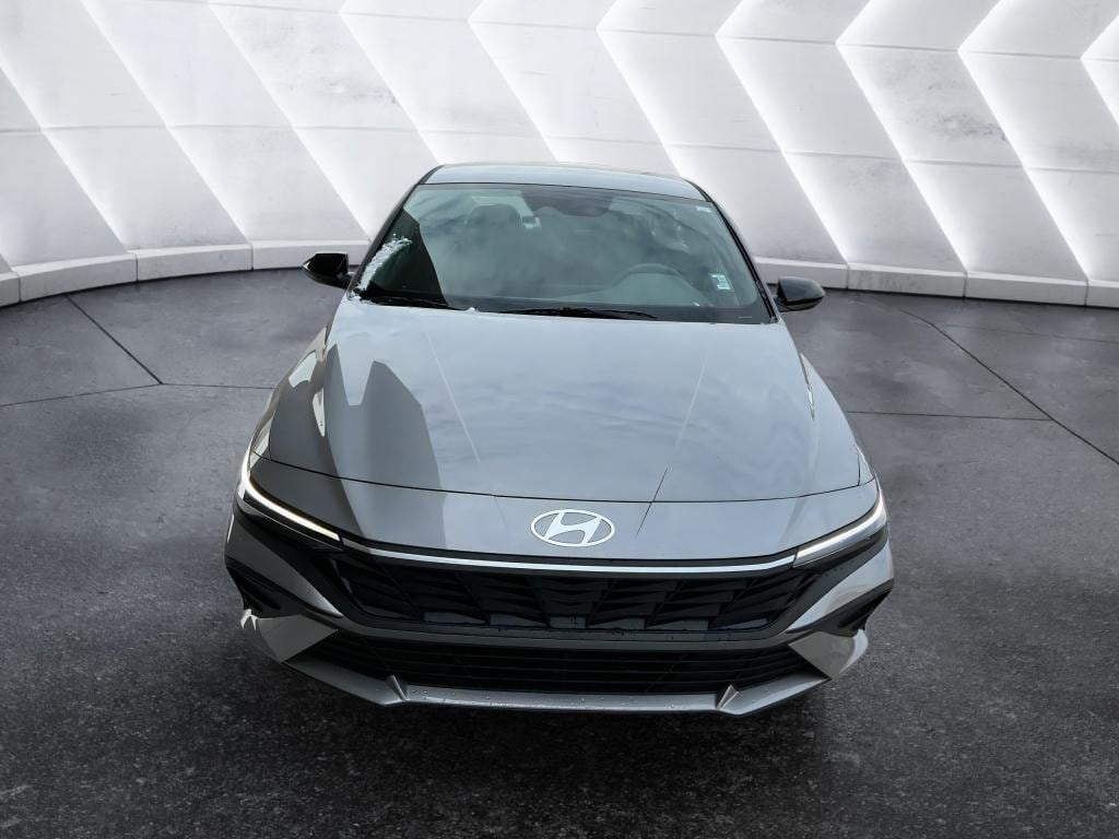 2026 Hyundai Elantra SEL's photo