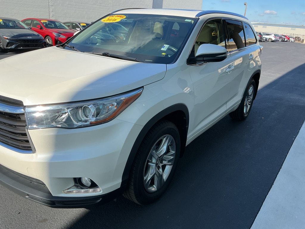 Used 2016 Toyota Highlander Limited SUV