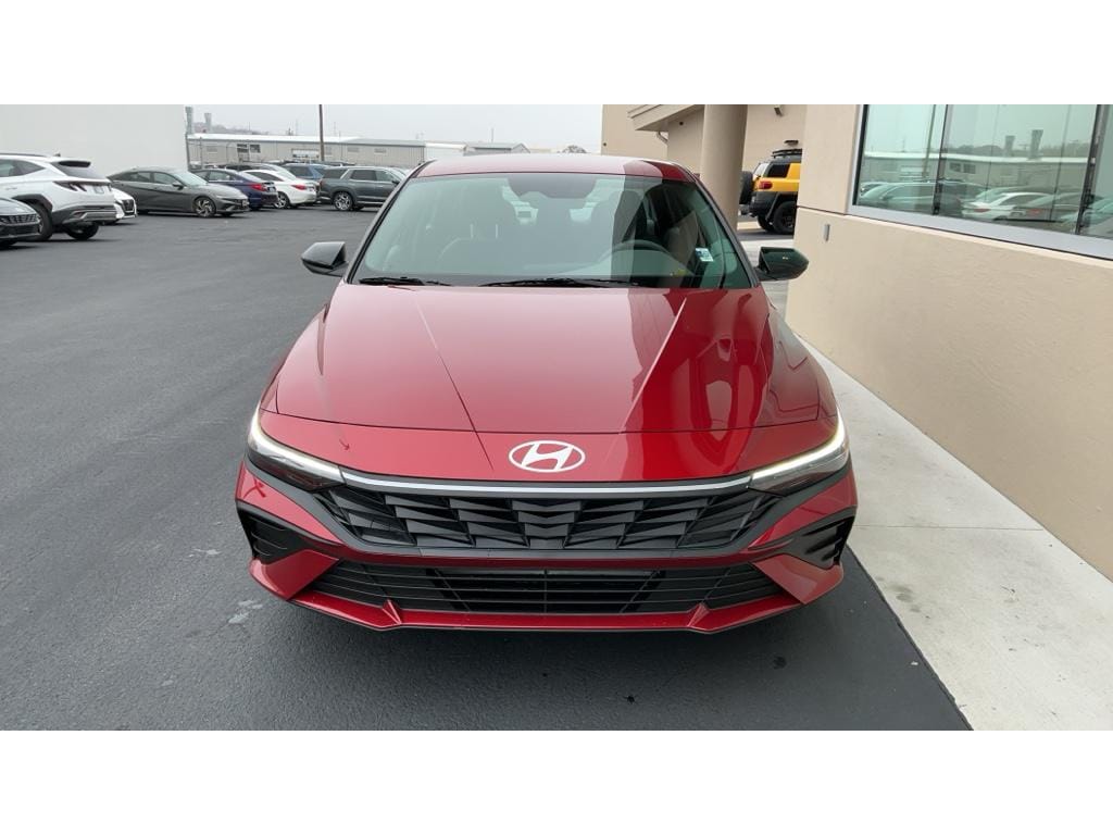 2026 Hyundai Elantra SEL's photo