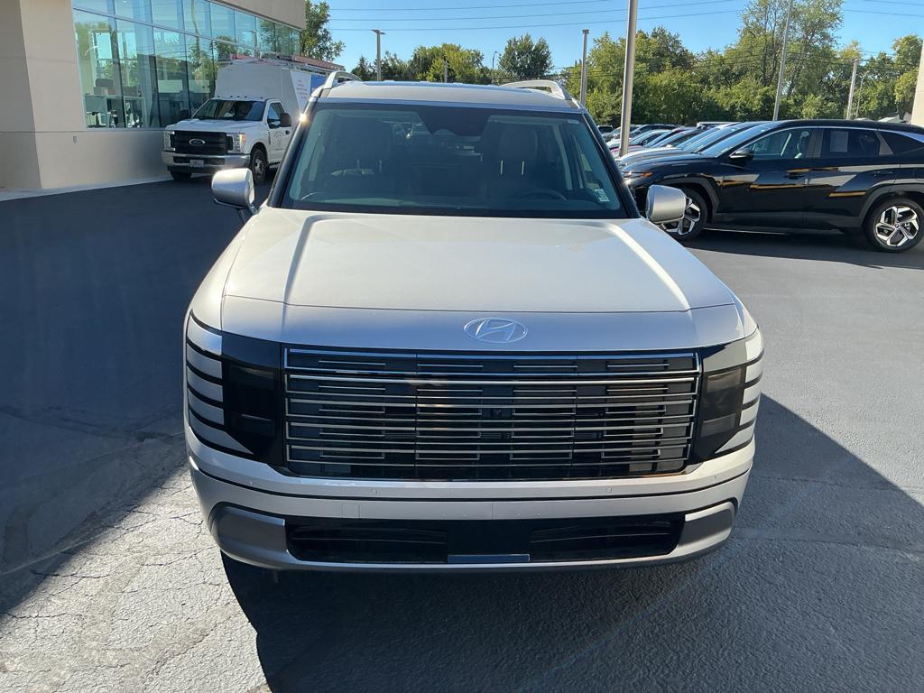 2026 Hyundai Palisade Limited photo 2