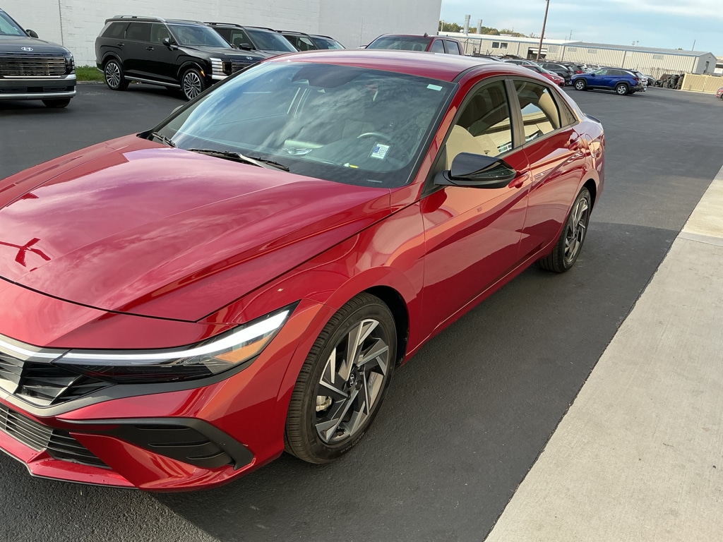 Used 2025 Hyundai Elantra SEL Sport Sedan