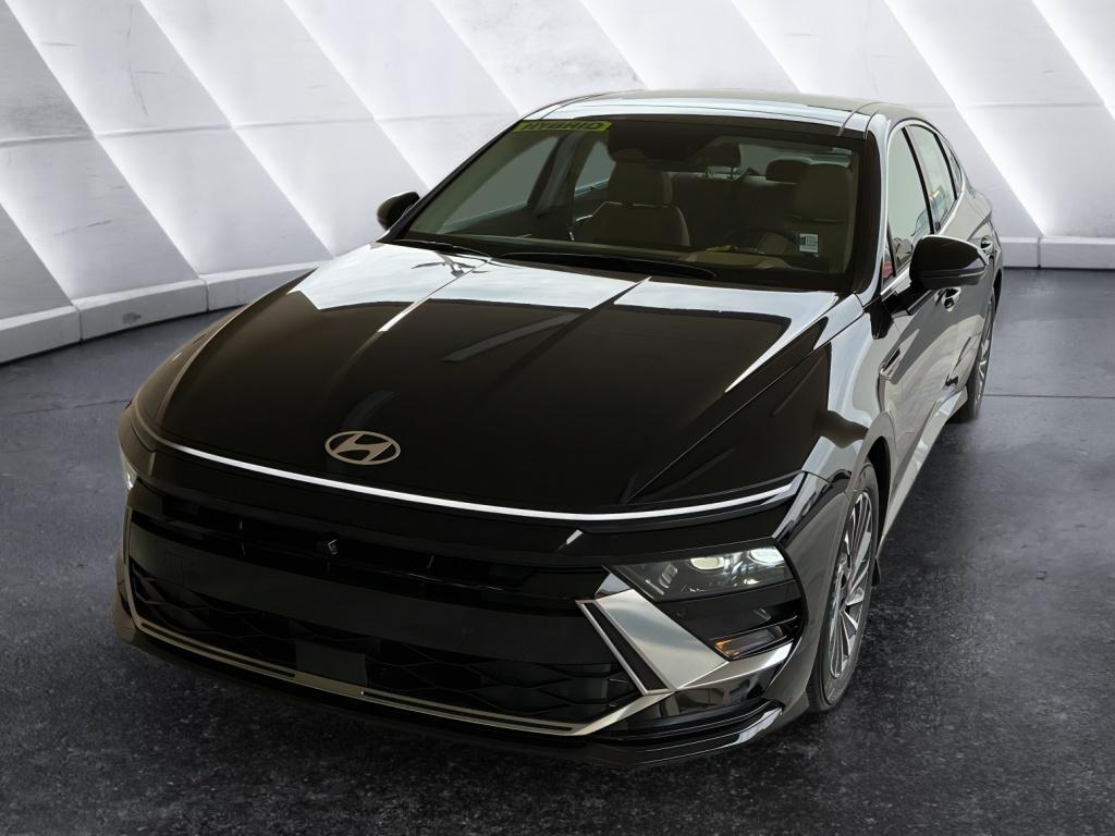 2026 Hyundai Sonata Hybrid Limited's photo